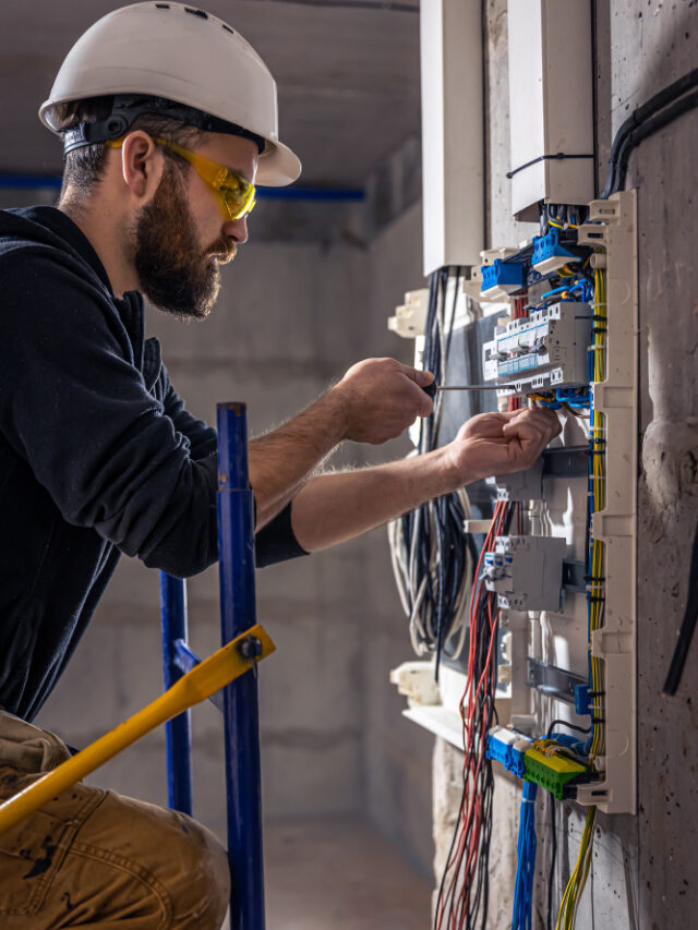 4 Hot Jobs in Electrical Engineering: Where the Future is Bright